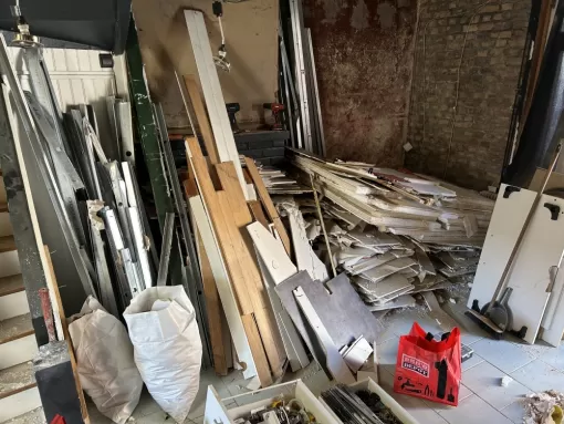 Débarras de déchets de chantier dans une maison sur Amiens , Amiens, Elite Débarras