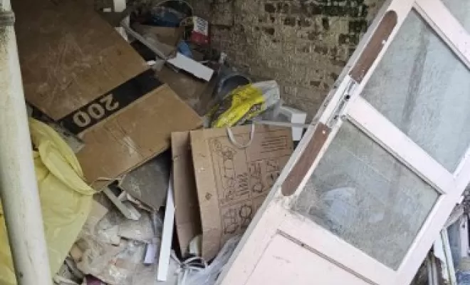 Débarras des parties extérieures d’une maison près d’Amiens , Amiens, Elite Débarras