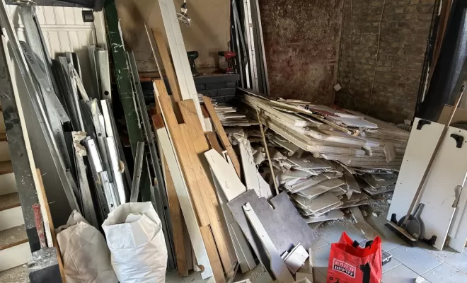 Débarras de déchets de chantier dans une maison sur Amiens , Amiens, Elite Débarras
