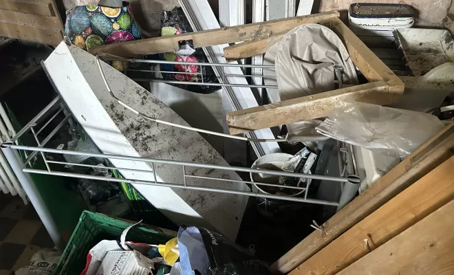 Débarras intégral des parties extérieures d'une maison sur Amiens, Amiens, Elite Débarras